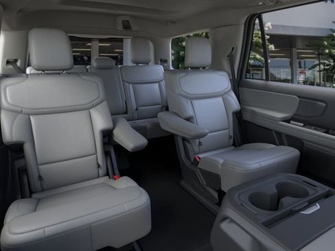 New 2026 Ford Expedition Active RWD image 11