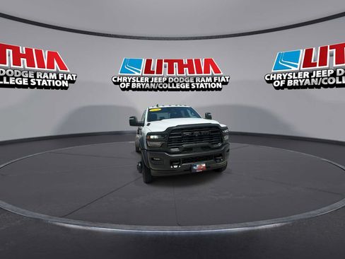 New 2026 RAM 5500 Tradesman AWD/4WD image 4
