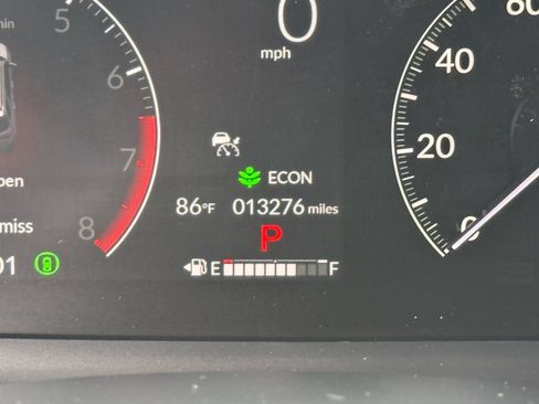 Certified 2025 Honda Pilot Touring image 20