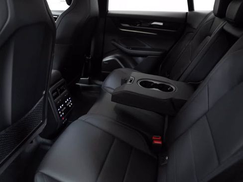 Certified 2026 Porsche Macan Electric RWD image 36