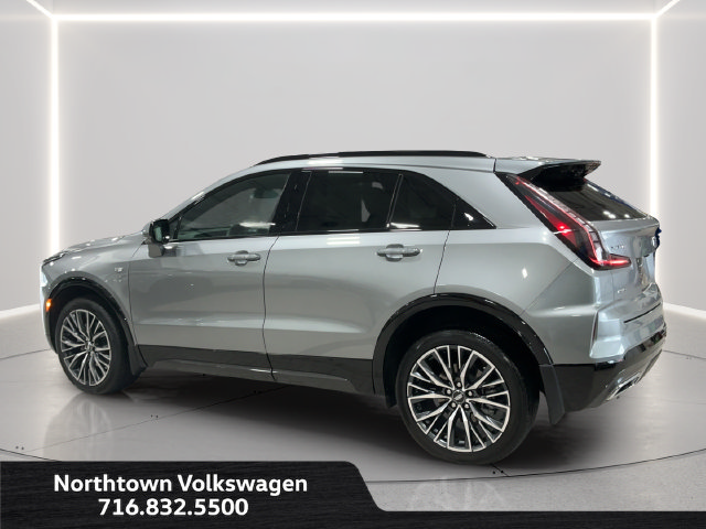Used 2025 Cadillac XT4 Sport AWD/4WD image 3