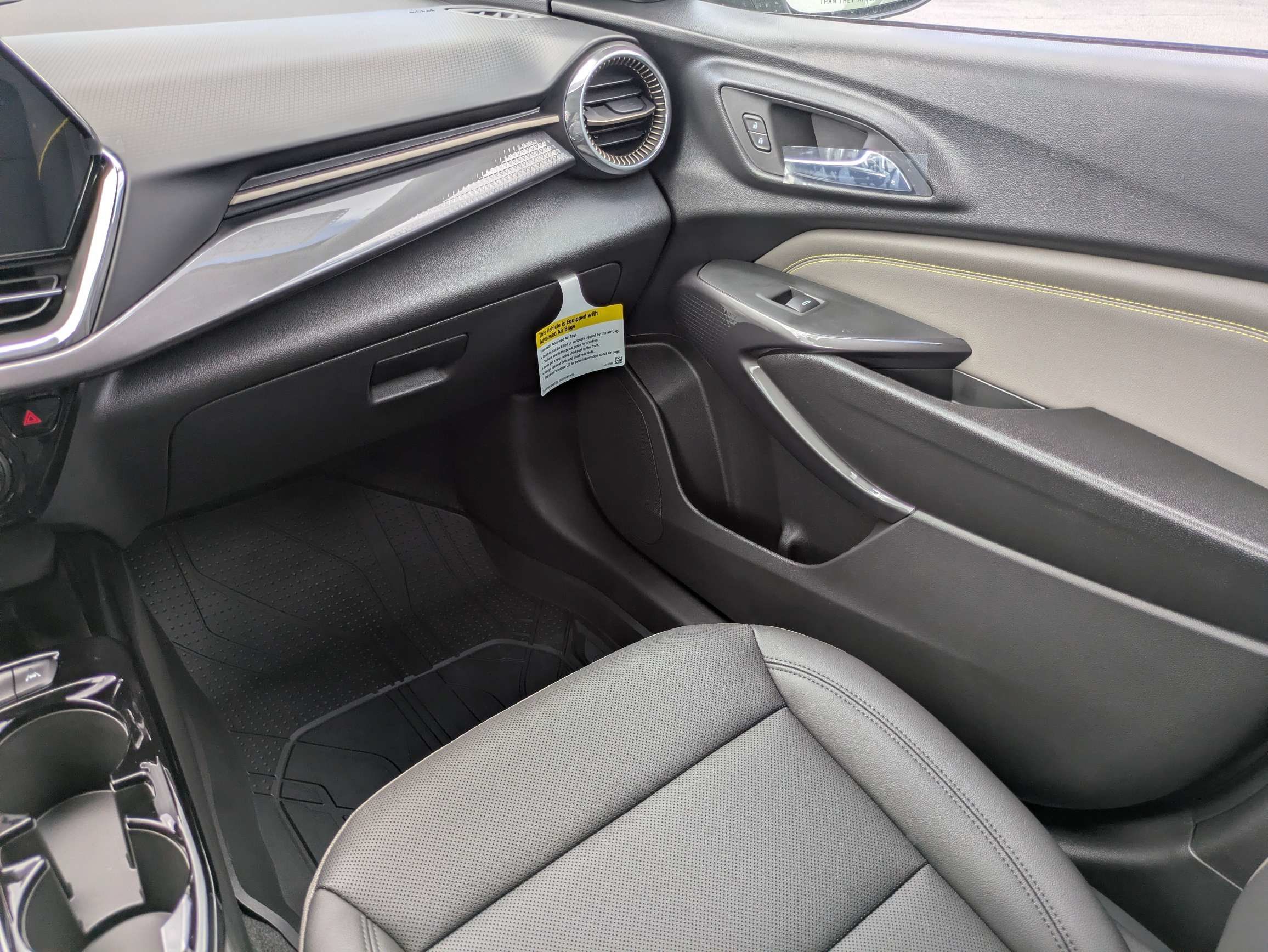 New 2026 Chevrolet Trax ACTIV w/ Sunroof Package FWD image 10
