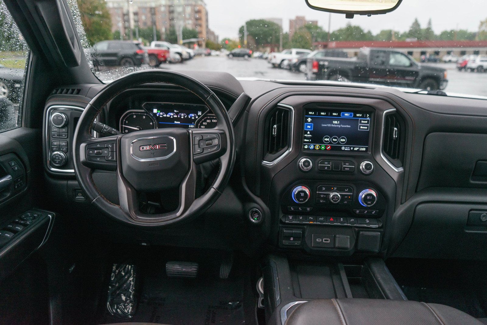 Used 2023 GMC Sierra 2500 AT4 w/ AT4 Preferred Package AWD/4WD image 12
