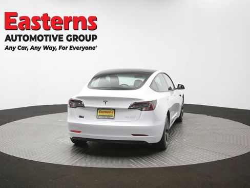 Used 2022 Tesla Model 3 Long Range AWD/4WD image 33