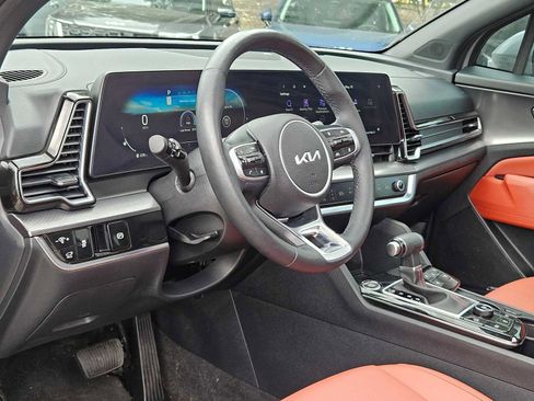 Certified 2024 Kia Sportage SX FWD image 2