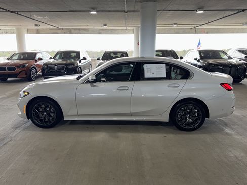 Certified 2025 BMW 330i Sedan image 5