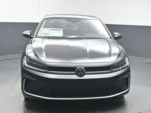 New 2026 Volkswagen Jetta SE FWD image 3
