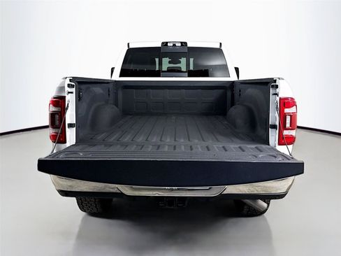 Used 2023 RAM 2500 Laramie AWD/4WD image 28