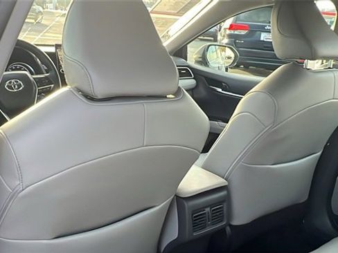 Certified 2022 Toyota Camry XLE image 21