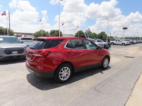 Used 2022 Chevrolet Equinox LT FWD image 11
