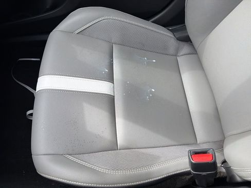 Used 2025 Toyota Camry SE w/ Convenience Package image 21