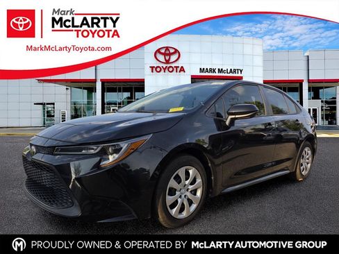 Used 2020 Toyota Corolla LE FWD image 1