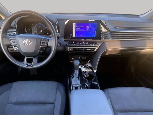 Used 2025 Toyota Camry LE FWD image 15