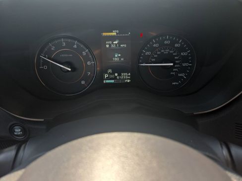 Certified 2021 Subaru Crosstrek 2.0i Premium w/ Moonroof Package AWD/4WD image 20