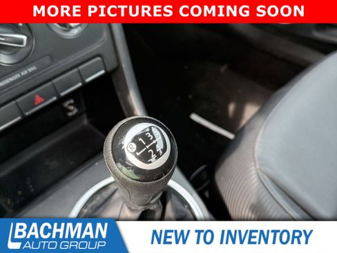 Used 2013 Volkswagen Beetle 2.5 image 4