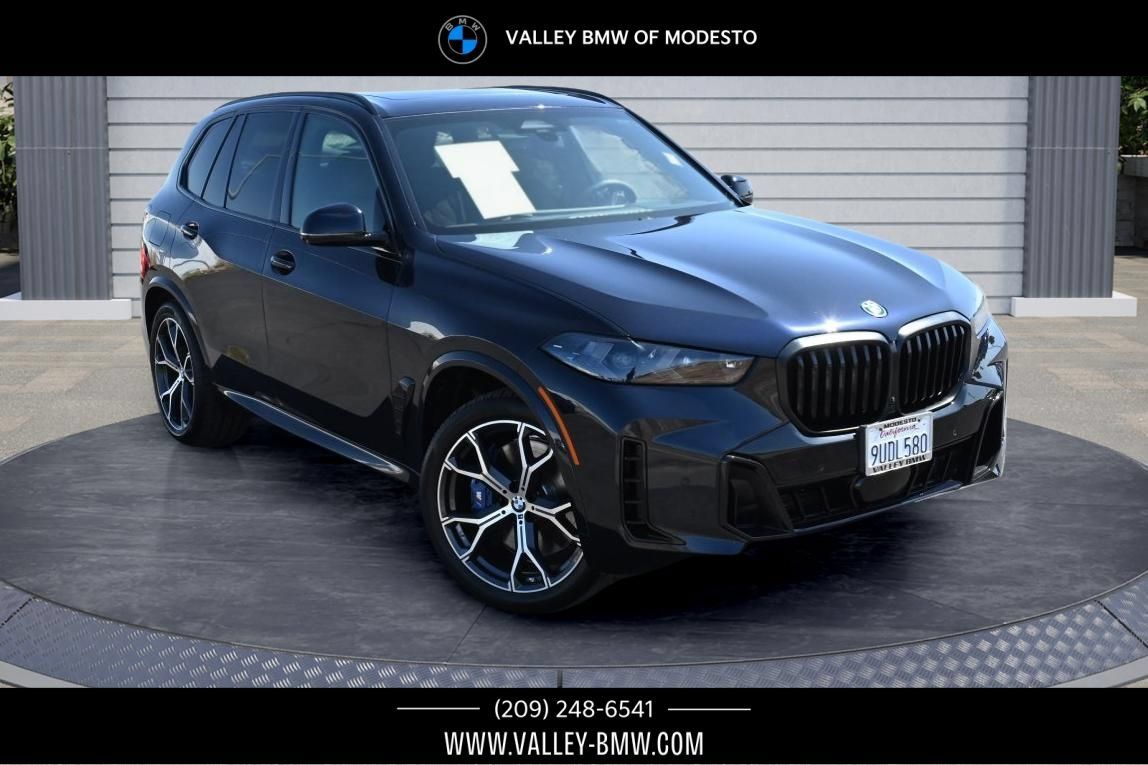 Certified 2026 BMW X5 xDrive50e AWD/4WD image 1