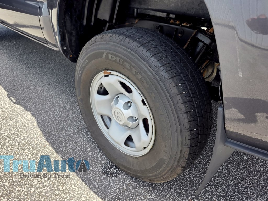 Used 2023 Toyota Tacoma SR AWD/4WD image 17