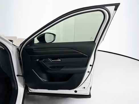 Used 2025 MAZDA CX-50 AWD 2.5 S w/ Premium Plus Pkg image 32