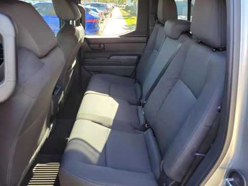 Certified 2025 Toyota Tacoma SR5 image 27