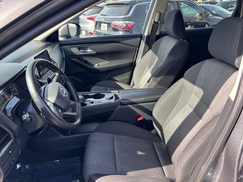 Used 2025 Nissan Rogue SV AWD/4WD image 38