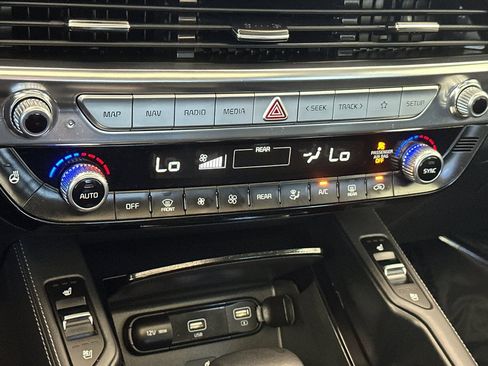 Used 2021 Kia Telluride SX w/ SX Prestige Package AWD/4WD image 21