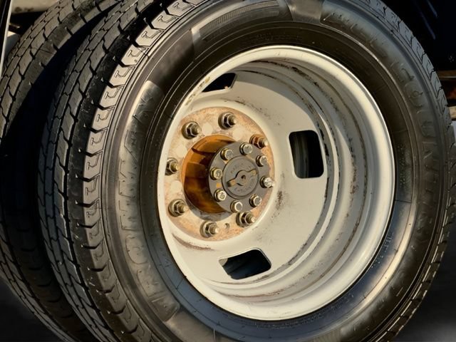 Used 2023 Ford F350 XLT AWD/4WD image 15
