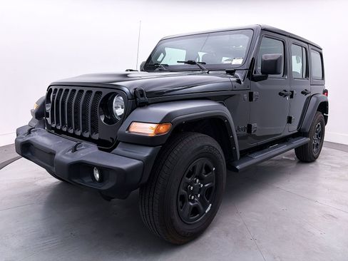 Used 2022 Jeep Wrangler Unlimited Sport image 11