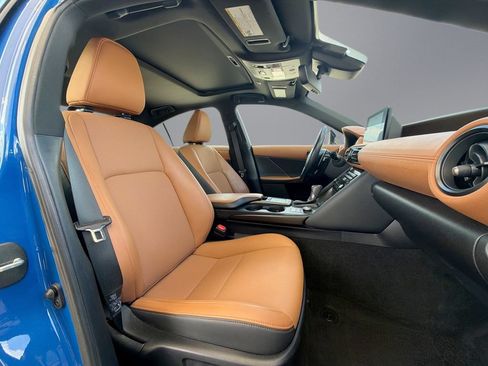 Used 2023 Lexus IS 300 w/ Comfort Package RWD image 16