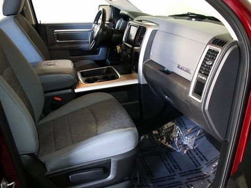 Used 2017 RAM 1500 Big Horn image 33