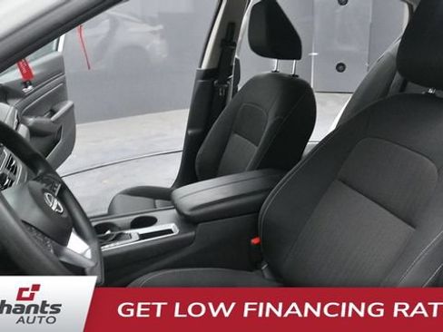 Used 2025 Nissan Altima 2.5 SV FWD image 24