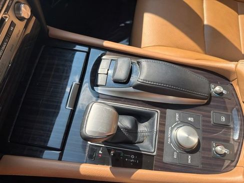 Used 2014 Lexus LS 460 AWD w/ Comfort Package image 18