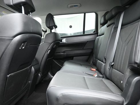 Used 2025 Hyundai Santa Fe SEL image 13