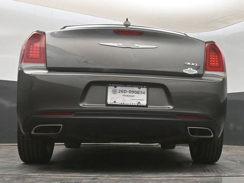 Used 2019 Chrysler 300 S image 15