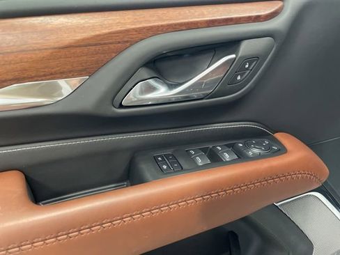 Used 2024 GMC Yukon Denali Ultimate image 42