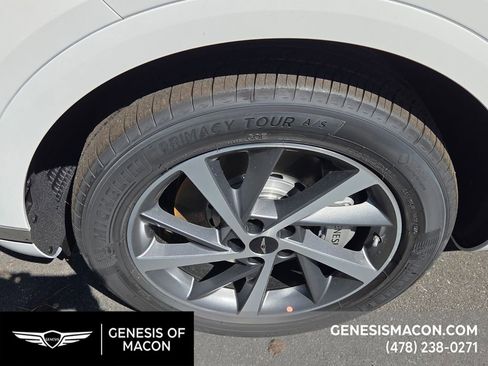 New 2026 Genesis GV80 2.5T Advanced image 18