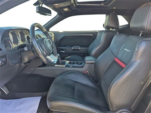 Used 2014 Dodge Challenger SRT8 image 9