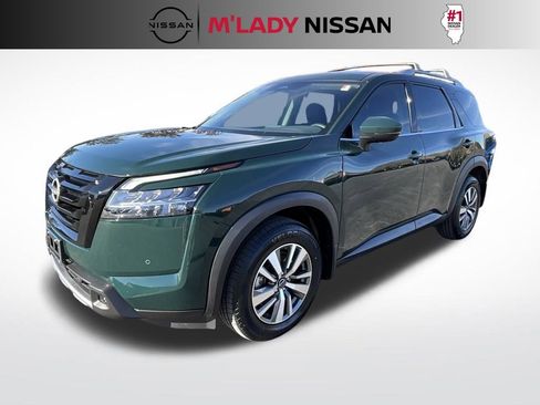 Certified 2024 Nissan Pathfinder SL w/ Lighting Package (N92) image 4
