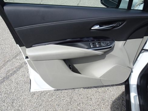 Certified 2023 Cadillac XT4 Luxury w/ Cold Weather Package image 13