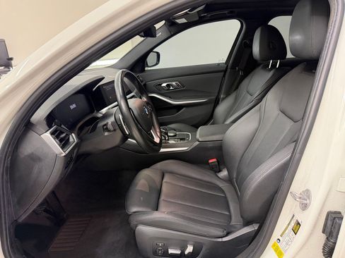 Used 2019 BMW 330i Sedan w/ Premium Package RWD image 5