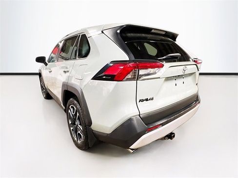 Used 2019 Toyota RAV4 Adventure image 5