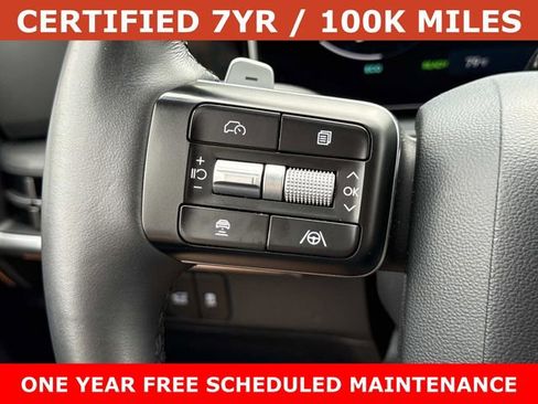 Used 2025 Hyundai Santa Fe Limited AWD/4WD image 24