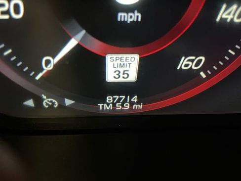 Used 2020 Volvo S60 T6 Momentum image 17