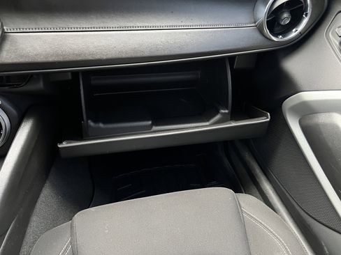 Used 2019 Chevrolet Camaro LT w/ RS Package image 33