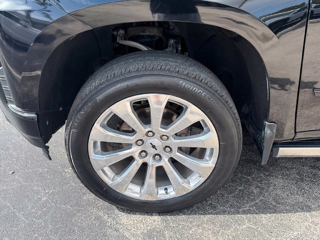 Used 2019 Chevrolet Silverado 1500 High Country w/ Technology Package AWD/4WD image 20