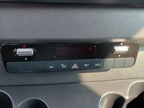 Used 2022 Mercedes-Benz Sprinter 3500 image 19