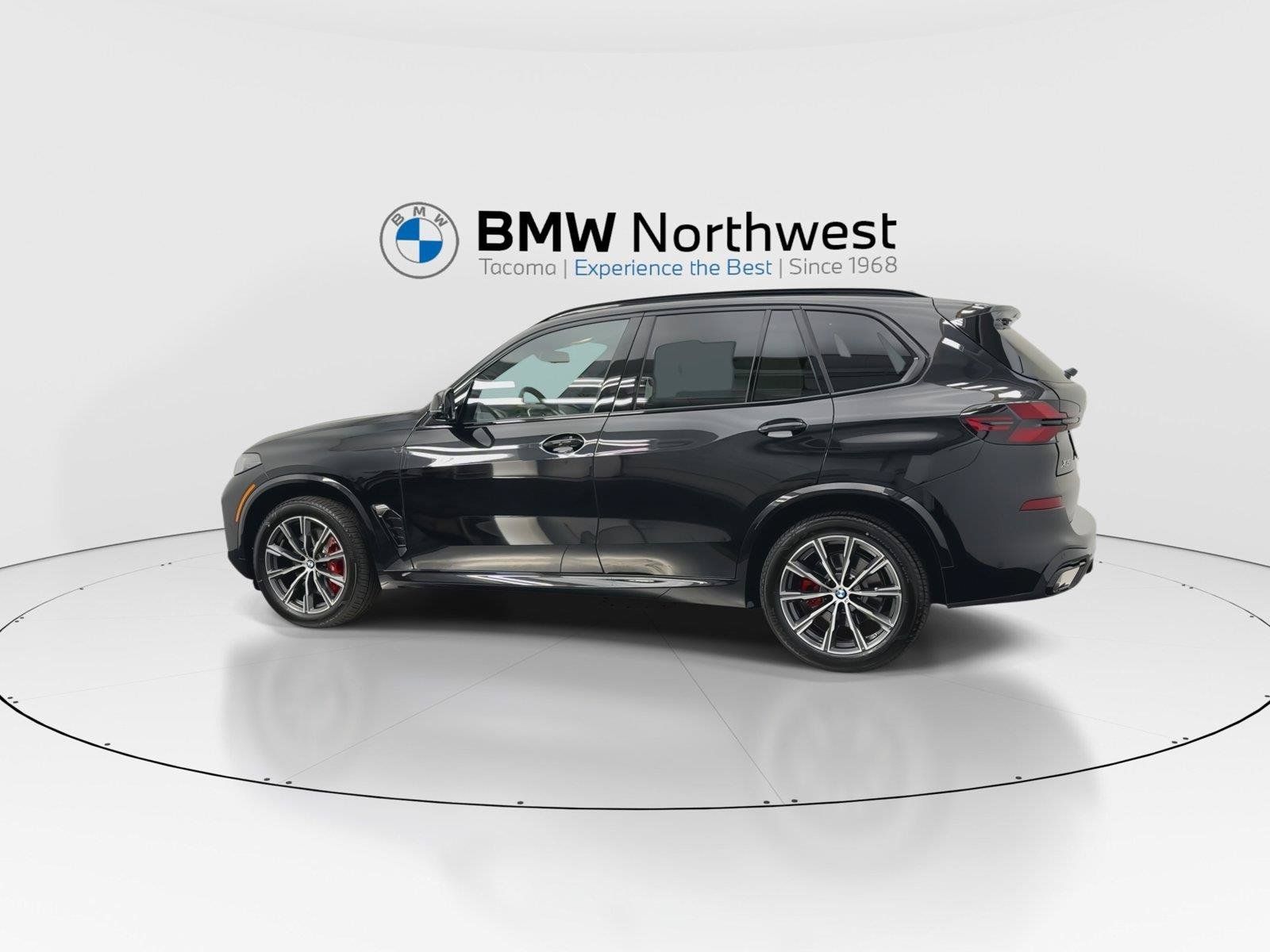 New 2026 BMW X5 xDrive40i w/ M Sport Package AWD/4WD image 11