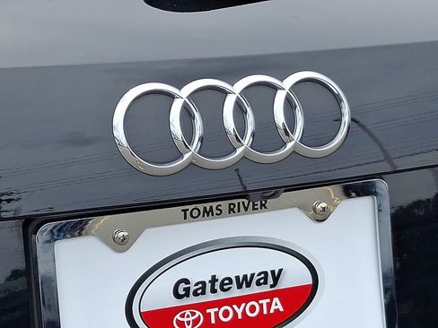 Used 2021 Audi Q3 2.0T Premium AWD/4WD image 30
