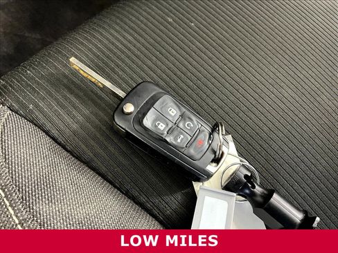 Used 2015 Chevrolet Camaro LT RWD image 30