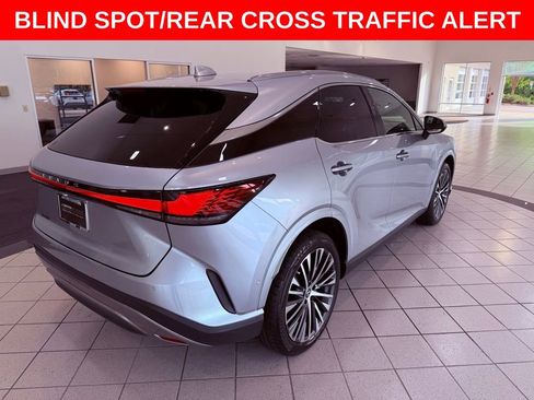 Used 2025 Lexus RX 350 w/ Convenience Package image 8