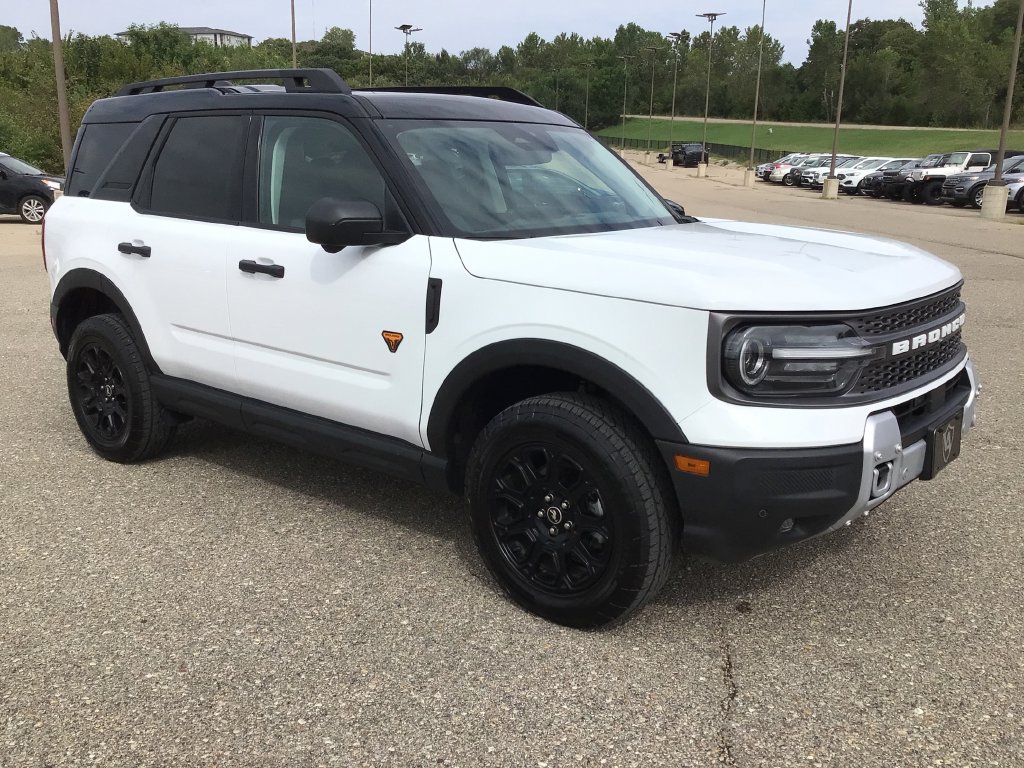 Used 2025 Ford Bronco Sport Badlands AWD/4WD image 8